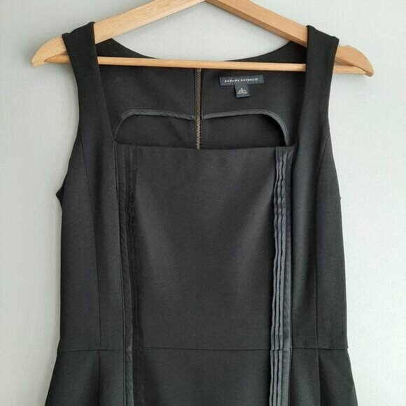 BANANA REPUBLIC | Bi-Stretch Square Neckline Sheath Dress Knee Length LBD Sz 4 - Picture 3 of 14